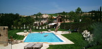 Ferienvilla im Landhausstil mit Pool in den Marken Italien mieten