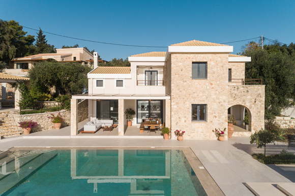Luxusvilla mieten mit Pool und Meerblick auf Korfu Griechenland