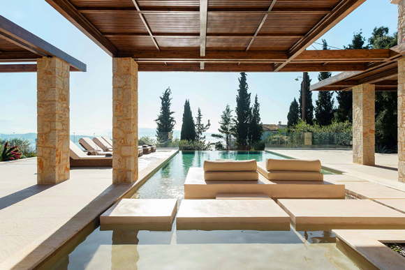 Ferienvilla mit Meerblick und beheizbarem Pool auf Korfu mieten