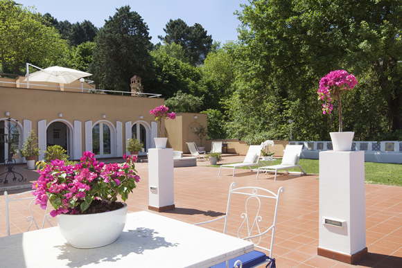 Luxusvilla mit ganzjährig geöffnetem Pool bei Sorrent Italien