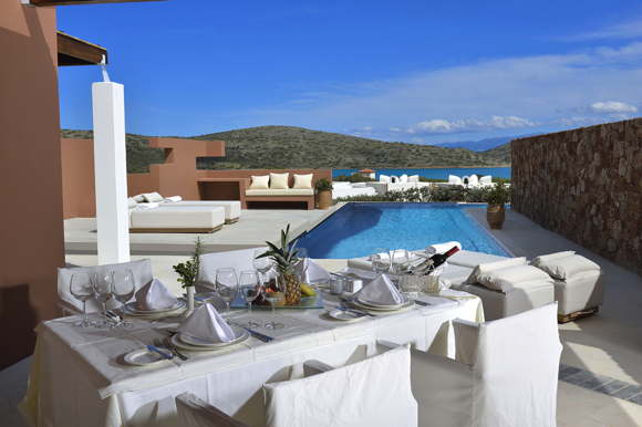 Hochwertige Ferienvilla mit Pool am Meer auf Kreta mieten