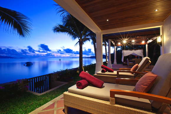 edle Luxusvilla mit Salzwasser Pool auf Koh Samui in Thailand am Koh Phan Ngan Strand