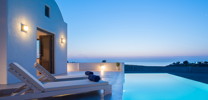 Luxusvilla-Luxusferienhaus-Ferienvilla-Villa in Griechenland-Kykladen-Santorini-Oia