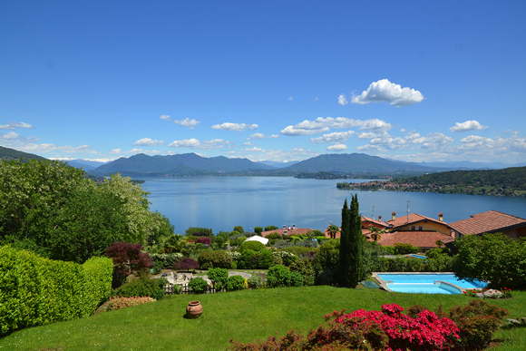 Ferienvilla Pool Seeblick Meina Lago Maggiore Italien